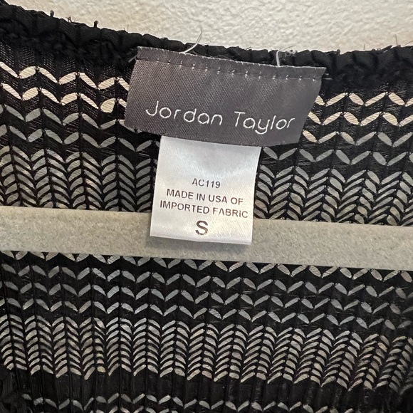 Jordan Taylor Bell-Sleeve Swim Cover-Up Tunic - Picture 7 of 9